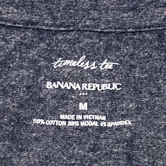 Banana Republic Timeless Tee Longsleeve women's size Med dark Heather gray - Picture 2 of 9